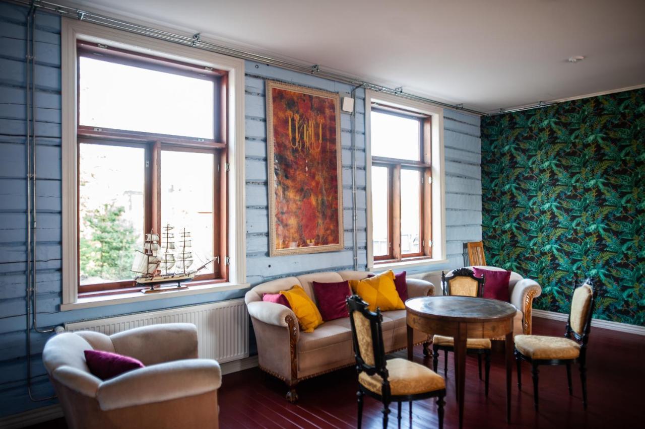 Matkustajakoti Ykspihlaja Karleby Exteriör bild